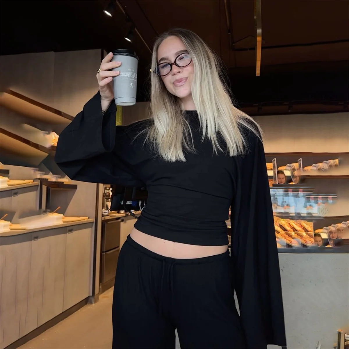 Women Solid Color Round Neck Front Shoulder Wide Long Sleeves Cinched Waist Slim Crop Top Daily Casual Simple Versatile Top